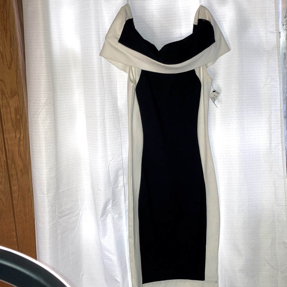 Woman’s black white off shoulder dress NWT